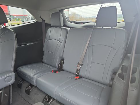 Used 2021 Buick Enclave Essence w/ Sport Touring Edition AWD/4WD image 15