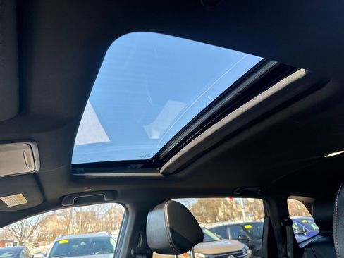 Used 2023 Honda CR-V Sport Touring image 17