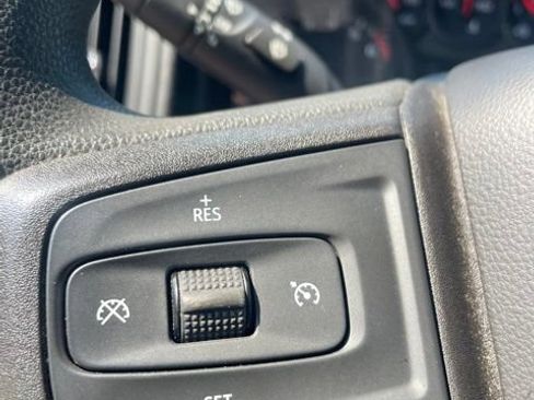 Used 2021 Chevrolet Silverado 1500 Custom AWD/4WD image 13