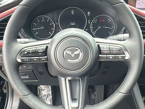 New 2026 MAZDA MAZDA3 Hatchback w/Premium Plus Pkg image 11