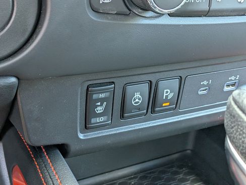 Used 2023 Nissan Frontier Pro-X w/ Pro Convenience Package RWD image 30