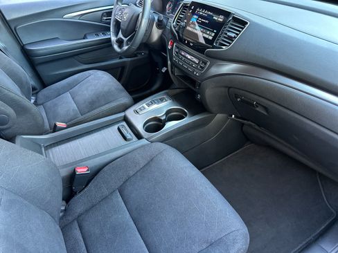 Used 2022 Honda Pilot Sport image 16