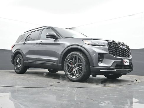 New 2026 Ford Explorer Platinum w/ LUX Leather Package AWD/4WD image 48