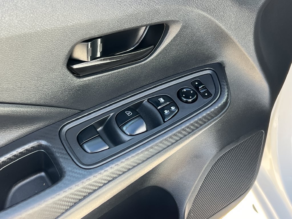 Used 2021 Nissan Versa S FWD image 6