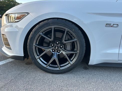 Used 2016 Ford Mustang GT Premium image 44