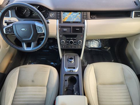 Used 2017 Land Rover Discovery Sport HSE Luxury image 25