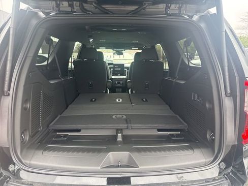 New 2026 GMC Yukon XL Elevation w/ LPO, Elevation Black Package image 30