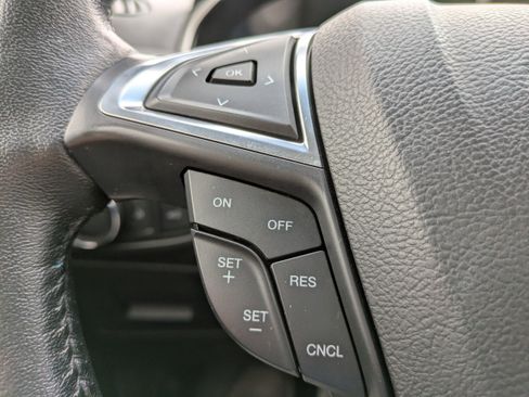 Used 2017 Ford Edge SEL w/ Equipment Group 201A image 21