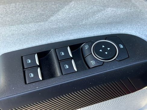 Used 2025 Ford Maverick XLT w/ XLT Luxury Package image 19