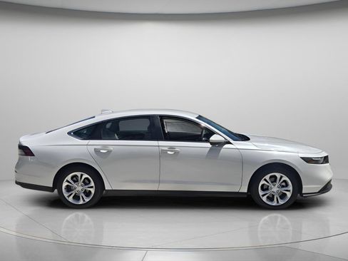 Used 2025 Honda Accord LX image 3