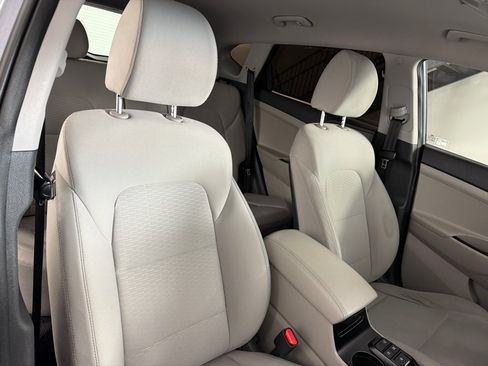 Used 2019 Hyundai Tucson SE AWD/4WD image 24