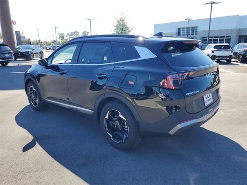 New 2026 Kia Sportage EX image 3