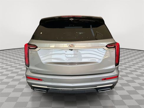 Certified 2025 Cadillac XT6 Premium Luxury w/ Technology Package image 4