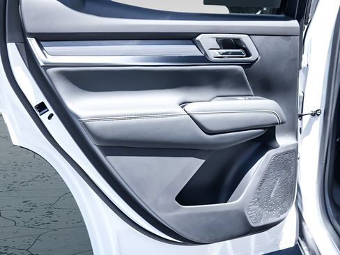 New 2027 GMC Terrain Elevation w/ Elevation Premium Package AWD/4WD image 20