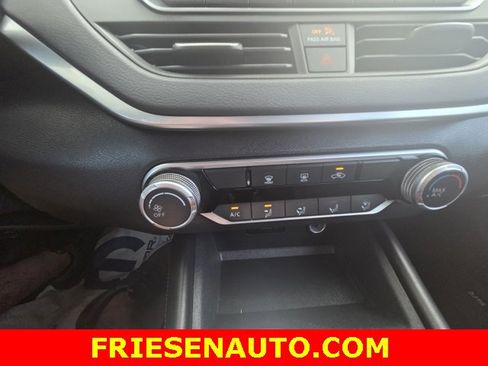 Used 2022 Nissan Altima 2.5 SR image 19