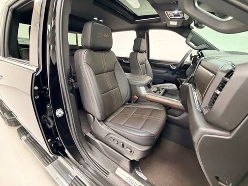 Certified 2025 Chevrolet Silverado 2500 High Country w/ High Country Premium Package image 31