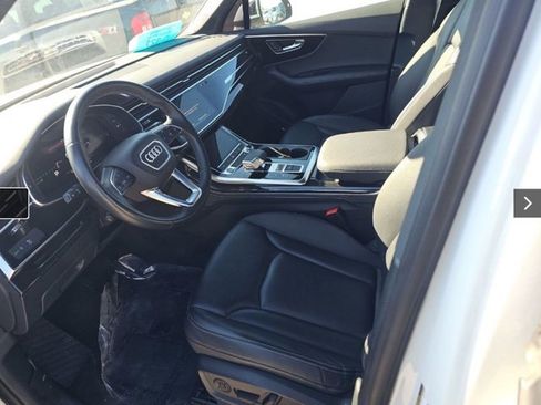 Used 2025 Audi Q7 3.0T Premium Plus AWD/4WD image 3