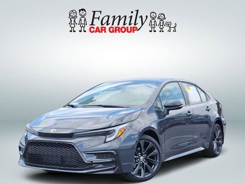 Used 2026 Toyota Corolla SE FWD image 1