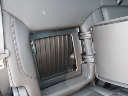 Used 2025 GMC Sierra 2500 AT4 w/ AT4 Premium Plus Package AWD/4WD image 19
