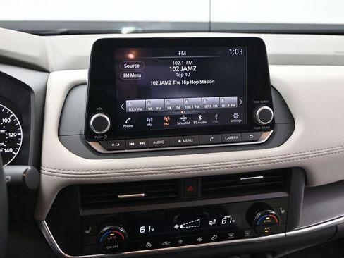 Used 2023 Nissan Rogue SV w/ SV Premium B Package image 20