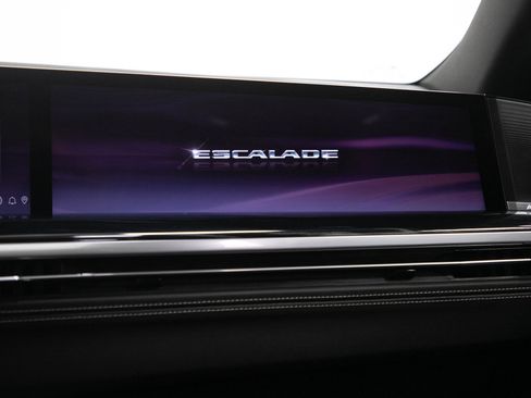Used 2025 Cadillac Escalade Sport w/ Touring Package AWD/4WD image 16
