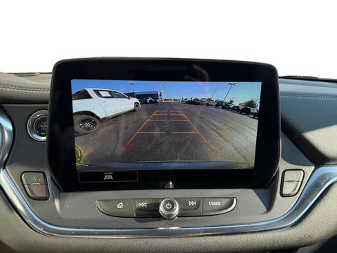 Used 2023 Chevrolet Blazer LT w/ Convenience Package FWD image 17