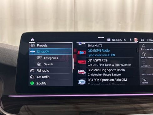 Used 2023 BMW 530e xDrive w/ Convenience Package image 19