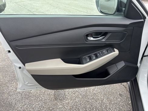 Used 2025 Honda Accord SE image 26