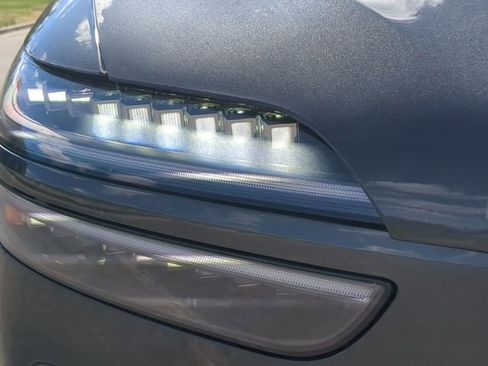 New 2026 Genesis GV70 2.5T Advanced image 8