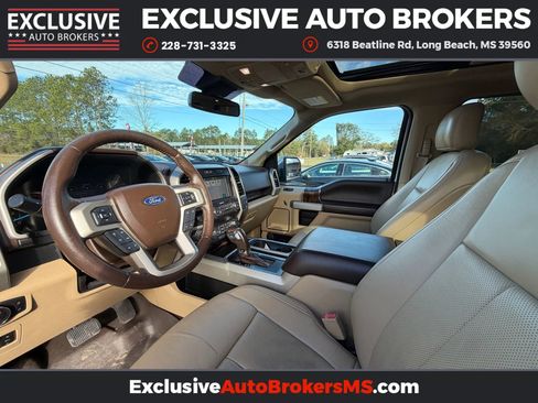 Used 2019 Ford F150 Lariat image 28