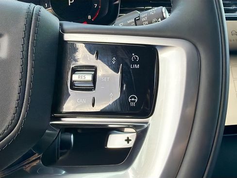New 2026 Land Rover Range Rover Long Wheelbase Autobiography AWD/4WD image 39