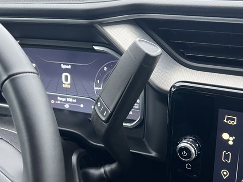 Used 2024 GMC Sierra 2500 Denali w/ Denali Reserve Package image 30