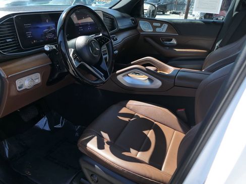 Used 2024 Mercedes-Benz GLE 350 4MATIC image 11