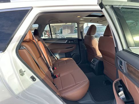 Used 2019 Subaru Outback 2.5i Touring image 26