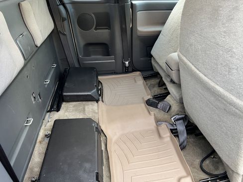 Used 2005 Chevrolet Colorado LS w/ Power Convenience Package image 17