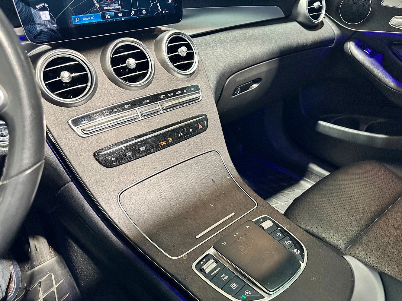 Used 2022 Mercedes-Benz GLC 300 4MATIC image 11
