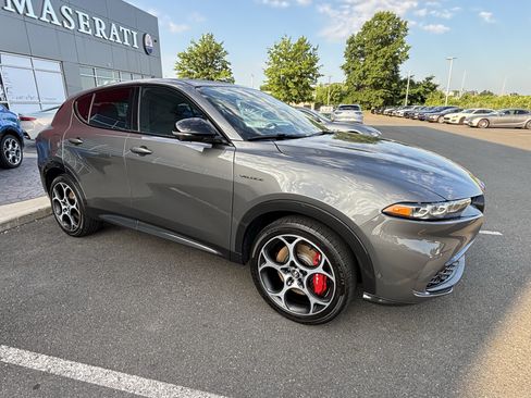 Used 2024 Alfa Romeo Tonale Ti w/ Active Assist Package AWD/4WD image 10