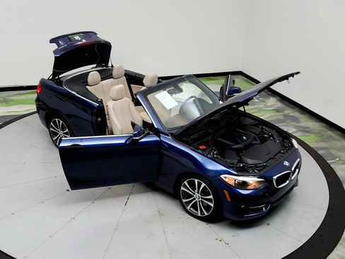Used 2017 BMW 230i Convertible RWD image 34