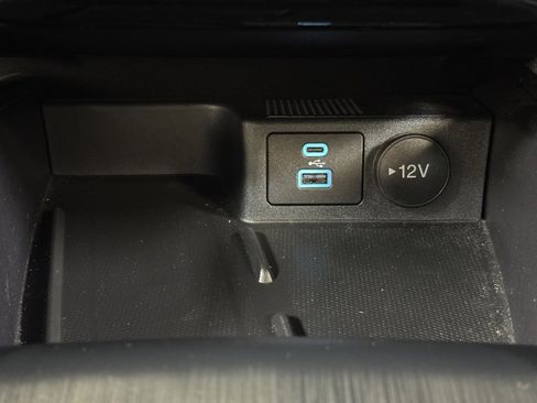 Used 2022 Ford Escape SEL w/ Technology Package image 36