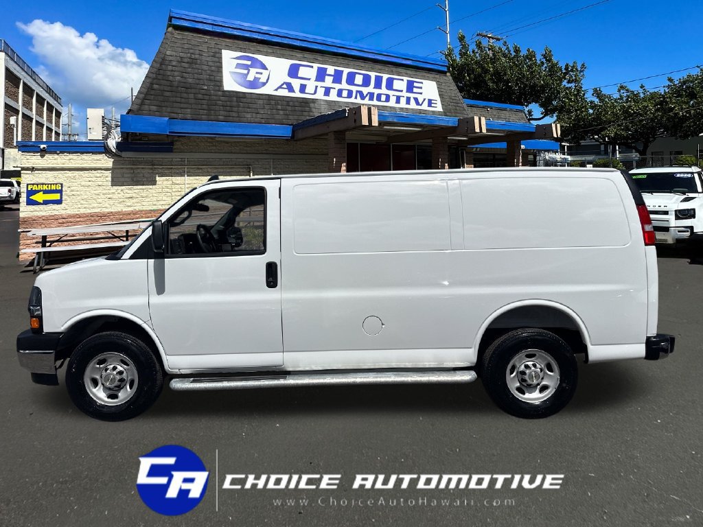 Used 2025 Chevrolet Express 2500 w/ Driver Convenience Package RWD image 3