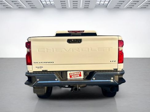Used 2024 Chevrolet Silverado 2500 LTZ w/ LTZ Premium Package AWD/4WD image 5