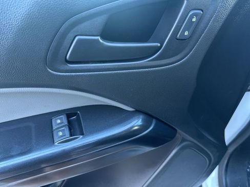 Used 2022 Chevrolet Colorado W/T w/ WT Convenience Package image 13