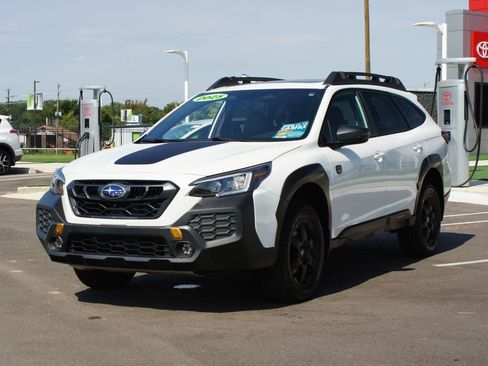 Used 2025 Subaru Outback Wilderness image 14