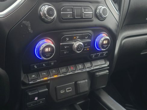 Used 2020 GMC Sierra 1500 AT4 w/ AT4 Premium Package image 32