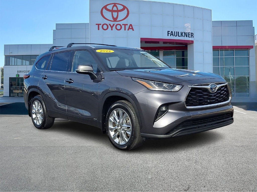 Certified 2022 Toyota Highlander Limited AWD/4WD image 1