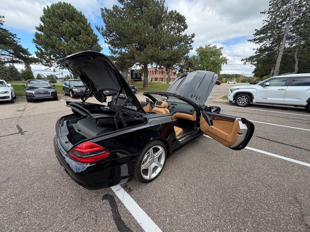 Used 2012 Mercedes-Benz SL 550 image 45
