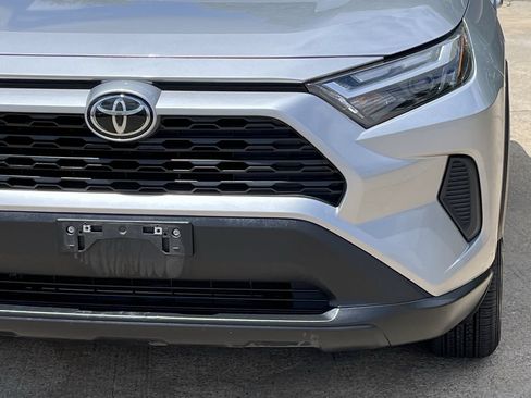 Used 2023 Toyota RAV4 LE FWD image 8