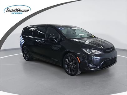 Used 2018 Chrysler Pacifica Touring Plus w/ S Appearance Package