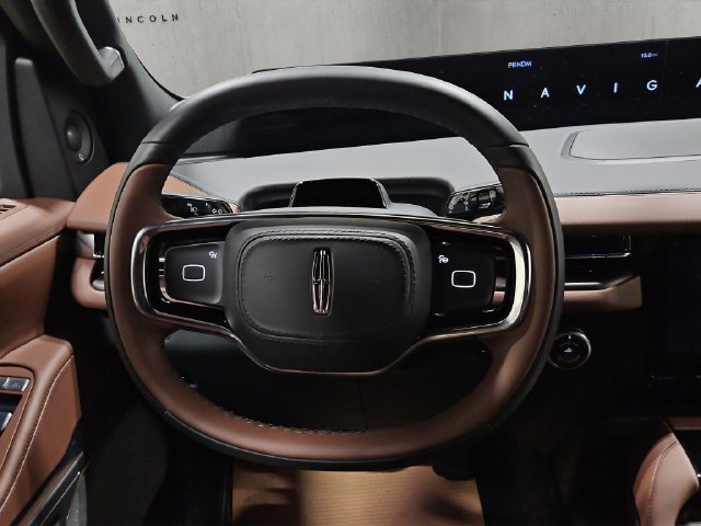 New 2027 Lincoln Navigator L Reserve AWD/4WD image 12