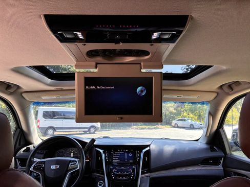 Used 2015 Cadillac Escalade Premium AWD/4WD image 41